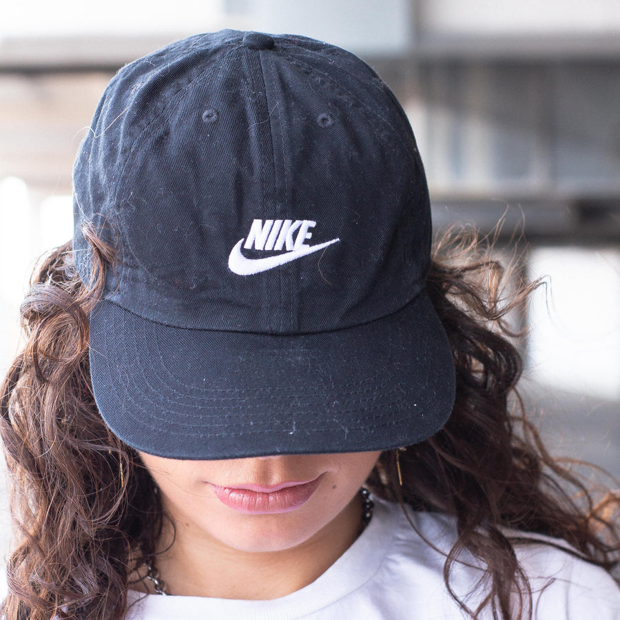 Nike Embroidered Spellout Cap in Black and White