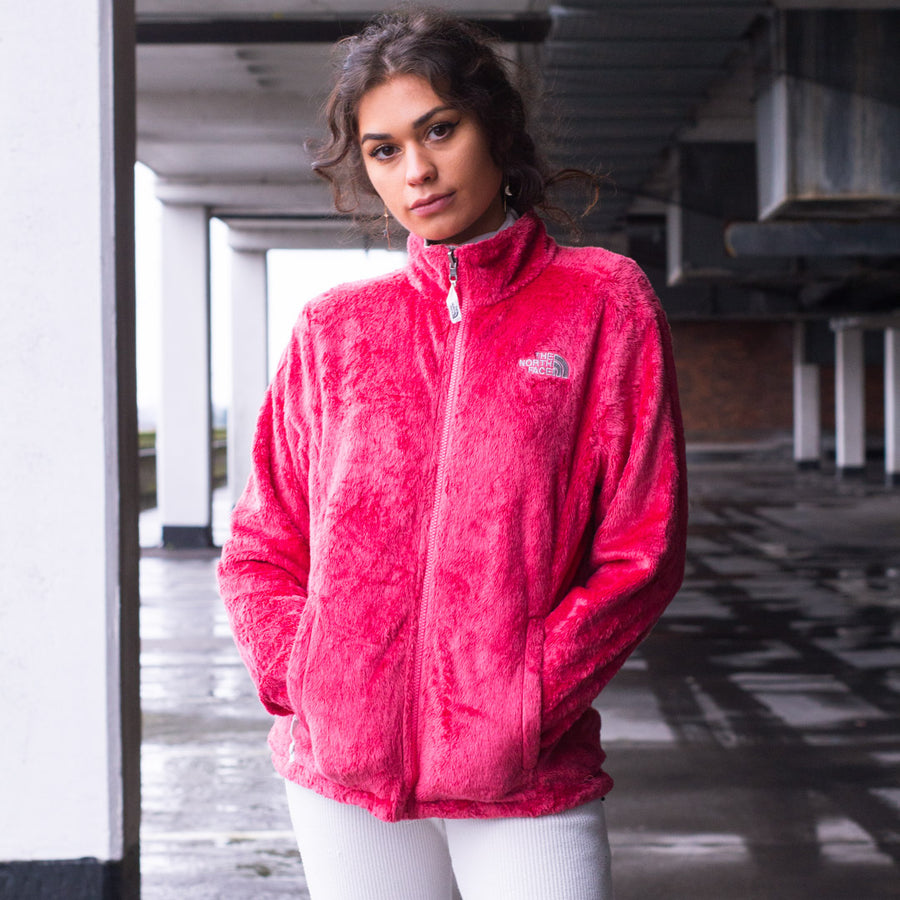 The North Face Embroidered Logo Sherpa Fleece in Pink and White