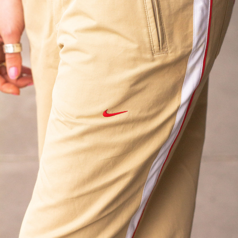 Nike Early 00's Embroidered Central Swoosh Co-Ord in White, Beige and Red