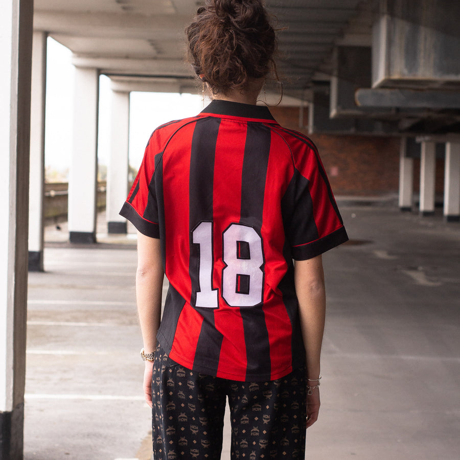 natuurpark kas thema Adidas AC Milan 1998 - 1999 Home Football Shirt in Red and Black –  hmsvintage