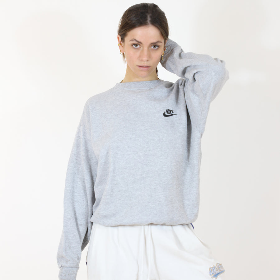 Nike 90' Crossfit Tag Embroidered Swoosh Sweatshirt in Grey