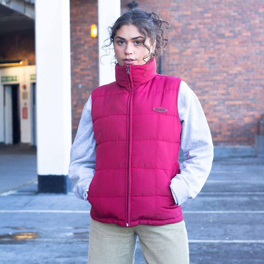 Guess 90's Rubber Spellout Down Puffer Gilet in Red