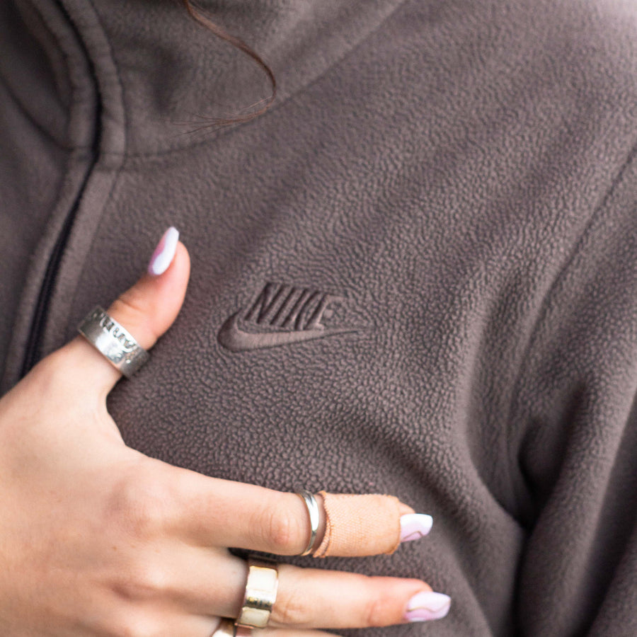 Nike Early 00's Embroidered Spellout Fleece Jacket in Brown