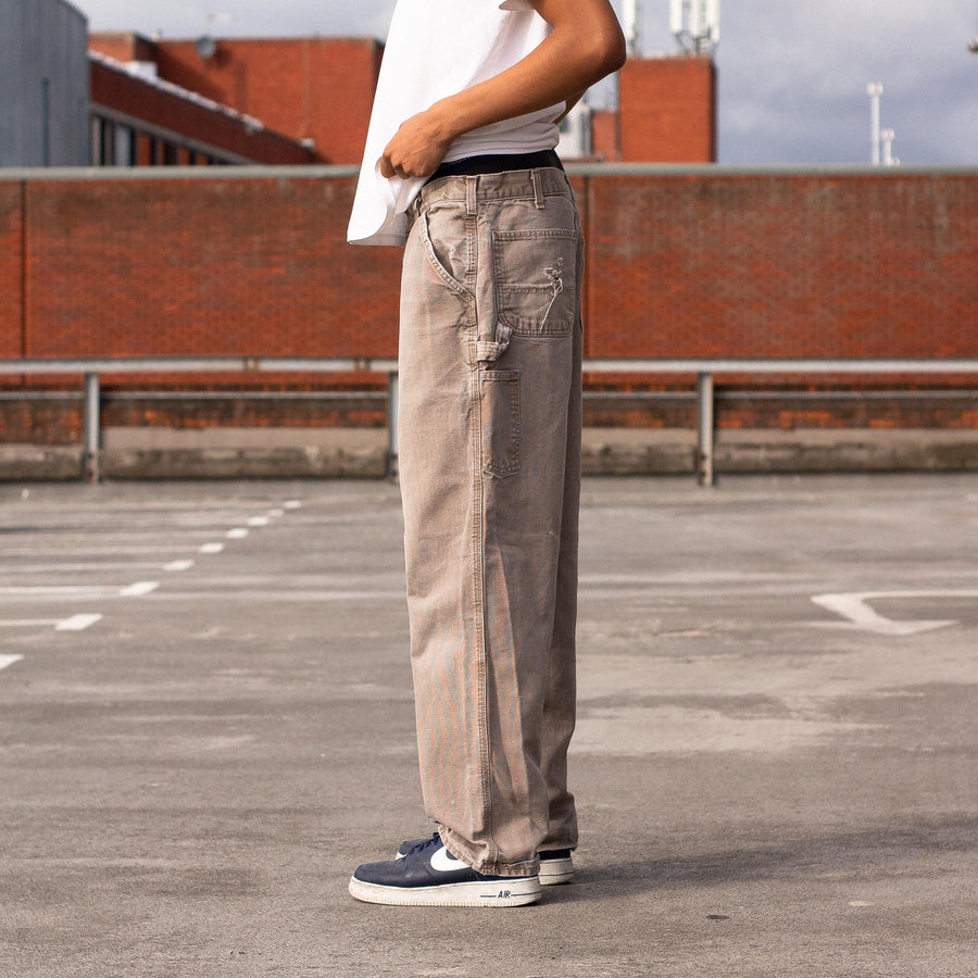 Carhartt 90's Back Pocket Logo Straight Legged Carpenter Trousers in Grey / Beige