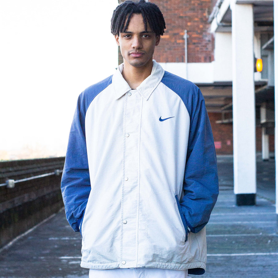 Nike Late 90's Embroidered Swoosh Waterproof Fleece Lined Parka Jacket in Cream and Blue