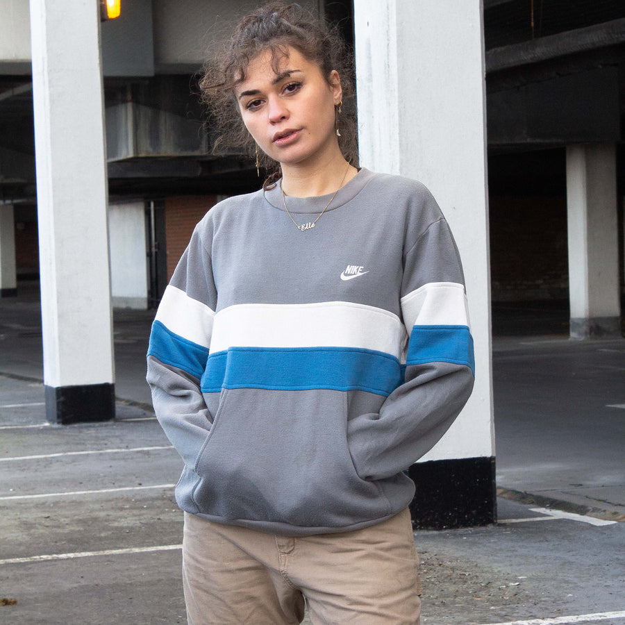 Nike Late 80's Embroidered Spellout Sweatshirt in a Colourblock Grey, White and Blue