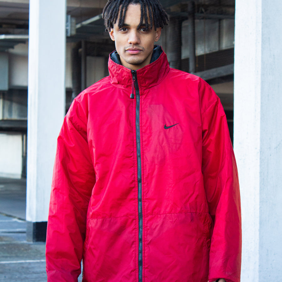 Nike 90s Reversible Puffer Jacket in Red